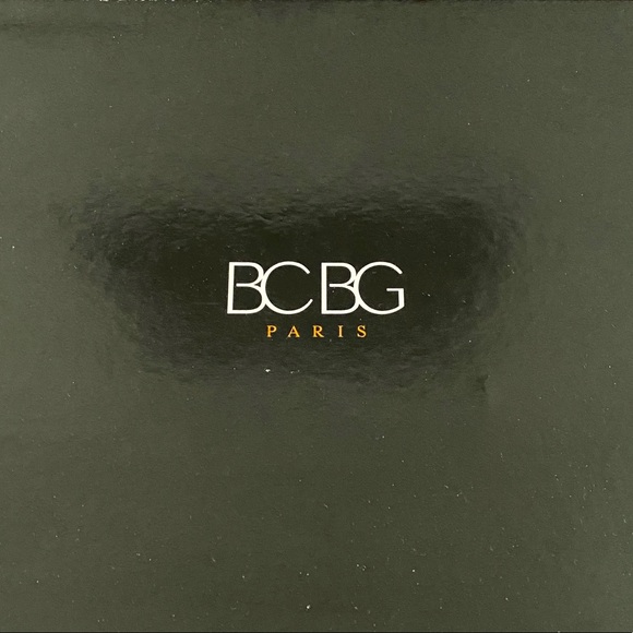 BCBG Paris Arielle Platform Pumps - Picture 2 of 5